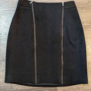 Ann Taylor Black Textured Pencil Skirt with Zippers - Size 2